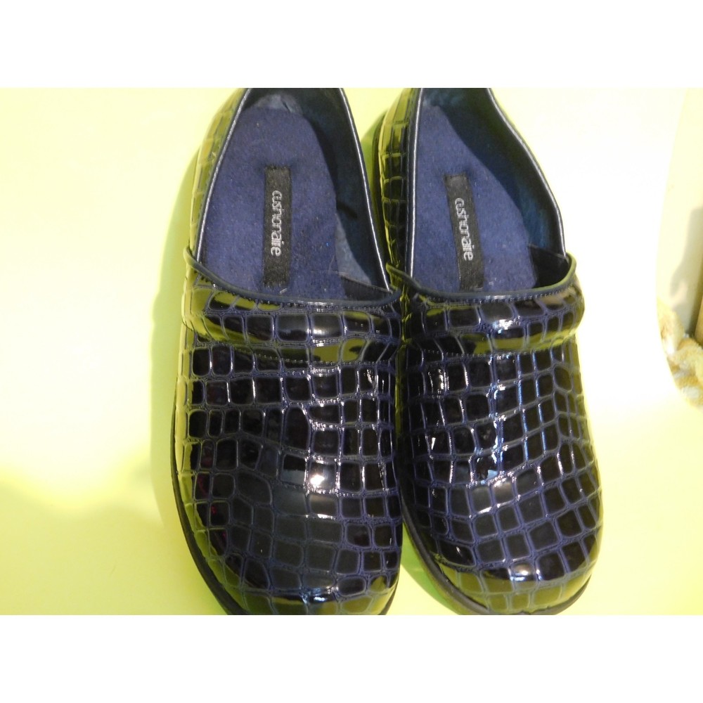 Cushionaire Shoes Womens 8 M Clogs Blue Leather Round Toe Slip Resistance